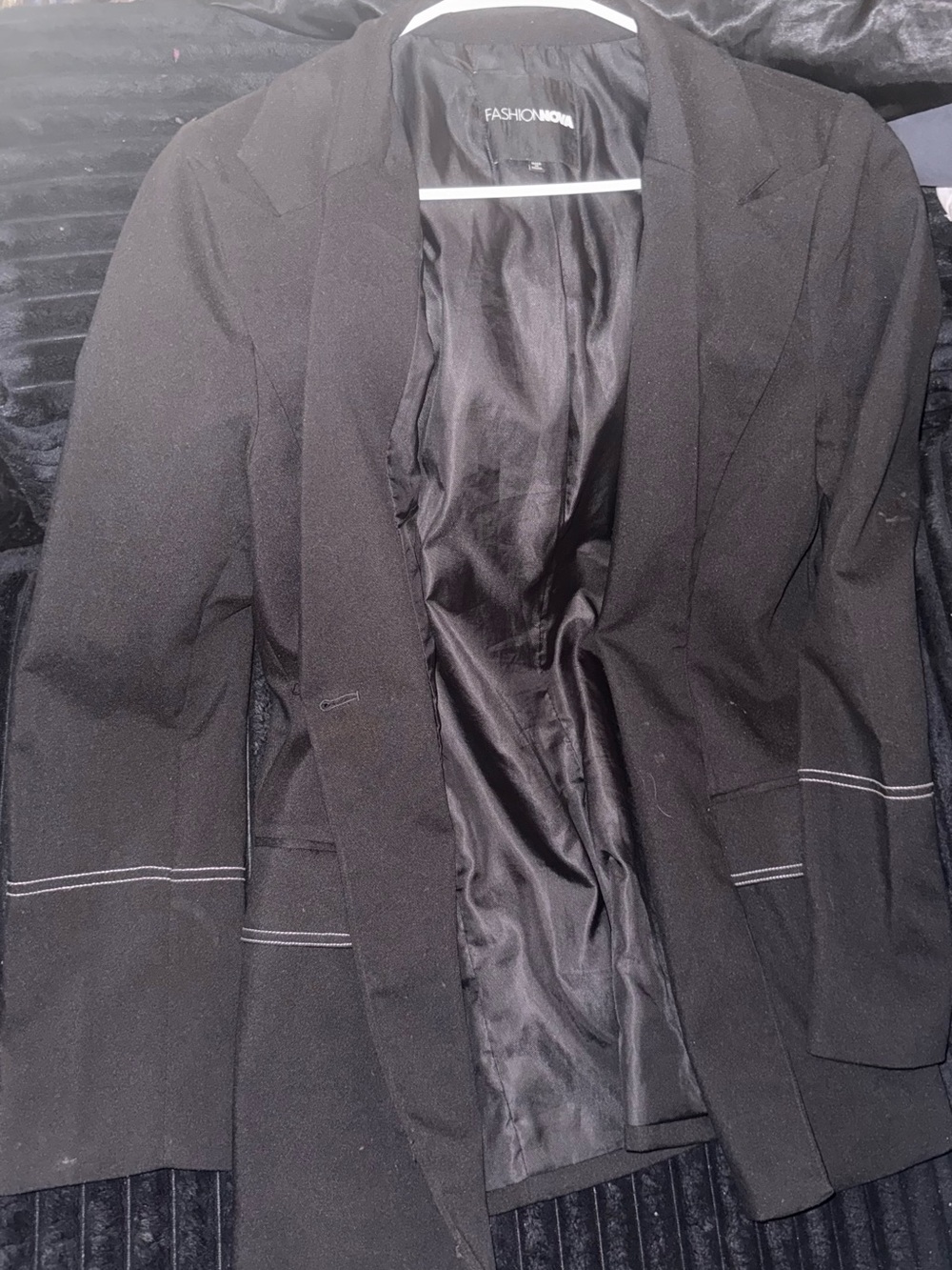 Fashion Nova Men’s Black Blazer with Contrast Stitching
